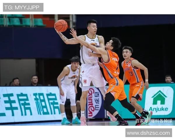 上海队与四川队季前赛精彩对决展现新赛季备战状态与球员表现