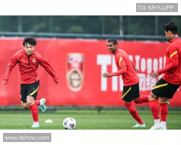 国足精彩表现回顾关岛比赛录像重温激情瞬间与精彩进球分析 国足精彩表现回顾关岛比赛录像重温激情瞬间与精彩进球分析